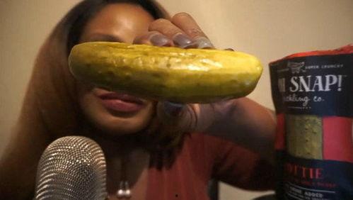 非洲大妈吃酸瓜,酸瓜的诱惑之旅