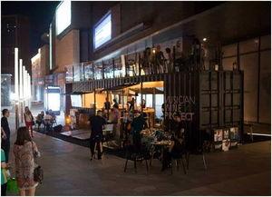 吃瓜桐酒吧,品味独特，畅享欢乐时光